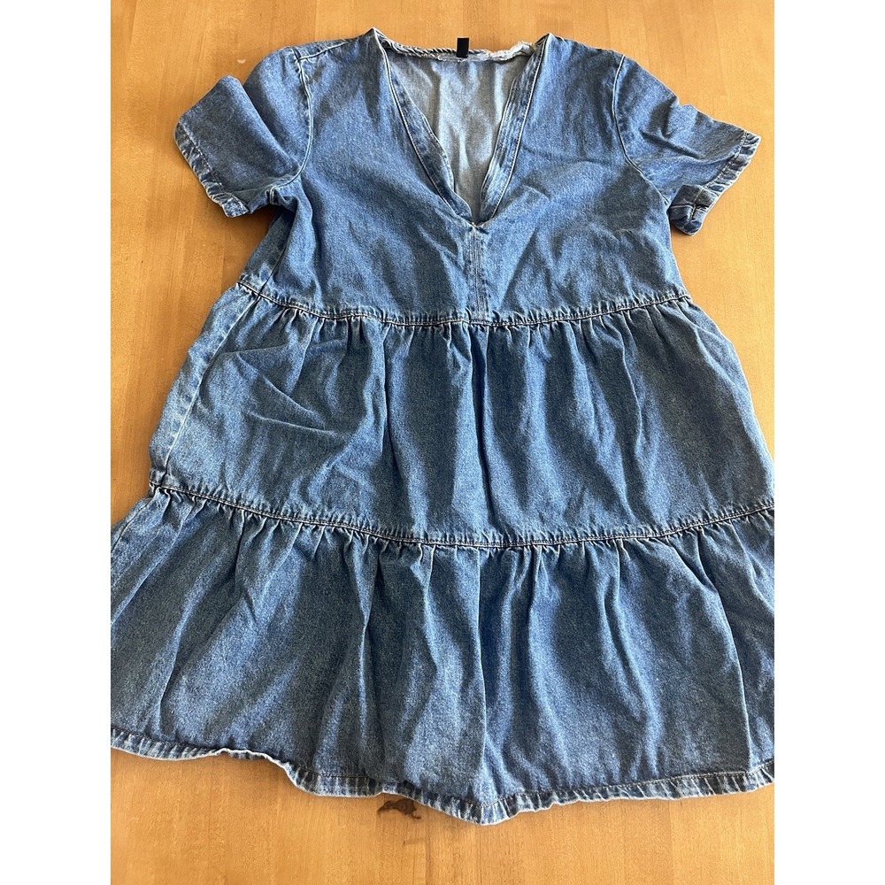 H&M DIVIDED Women's Sz M Medium Dress BLUE DENIM Flared A-line Tiered Jean